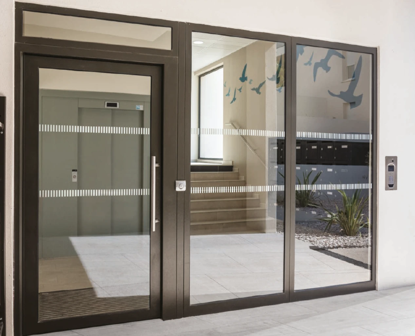 porte hall immeuble Cibox à nice - Raimbaldi clefs